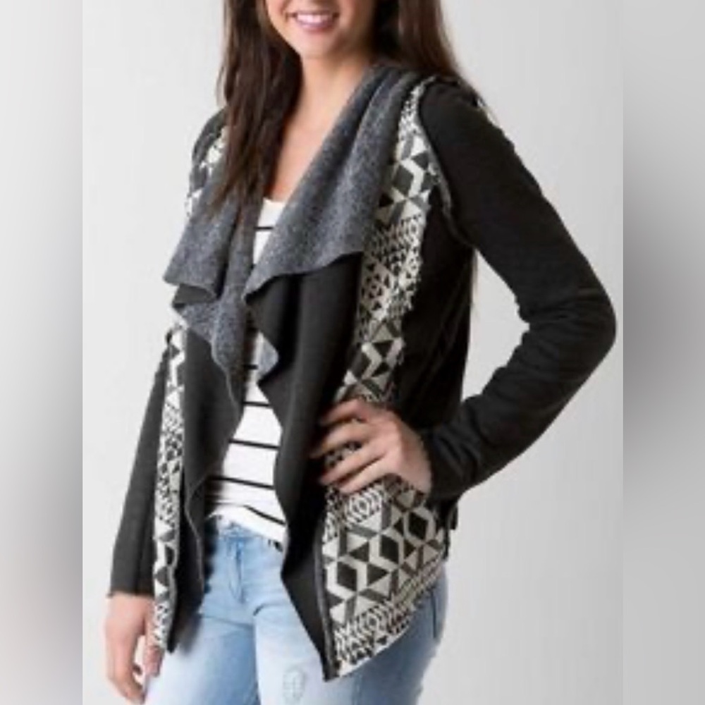 Anama Cardigan Aztec size small